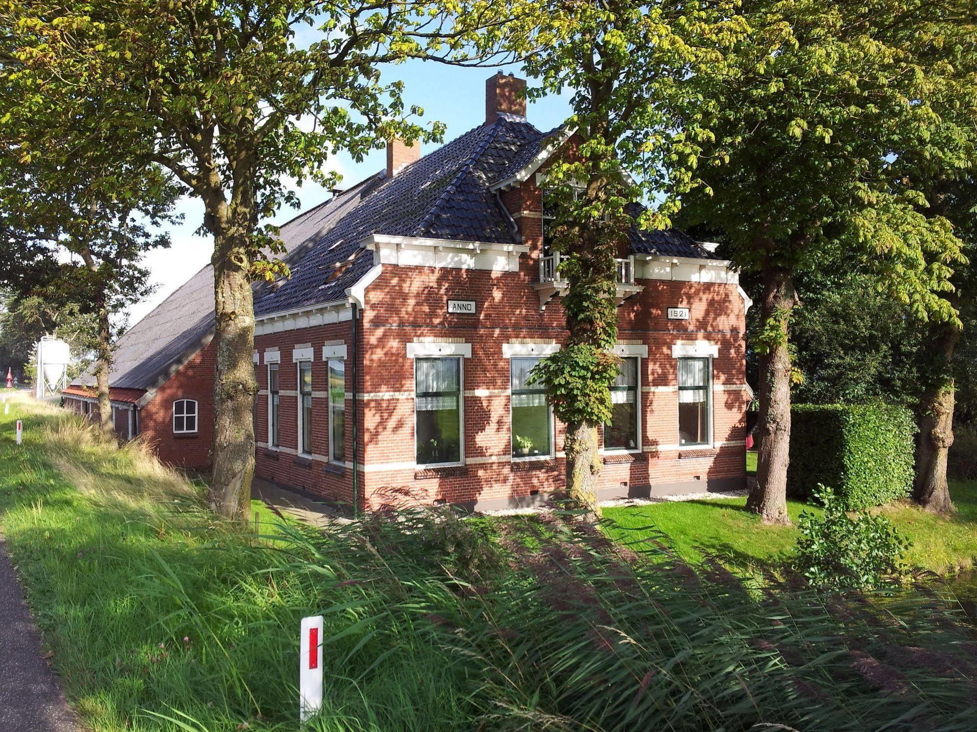 Groningen Buiten B&B Zuidhorn エクステリア 写真