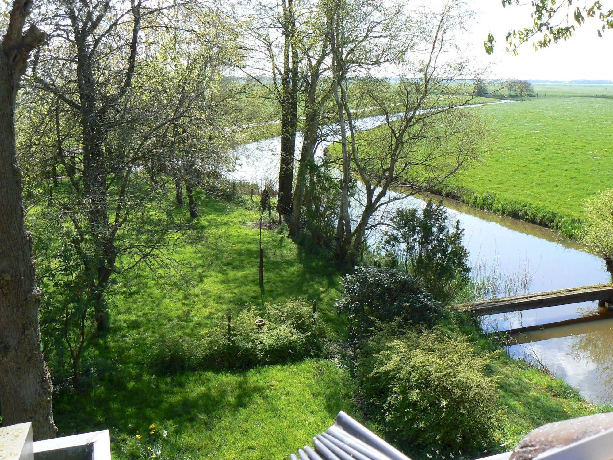 Groningen Buiten B&B Zuidhorn エクステリア 写真
