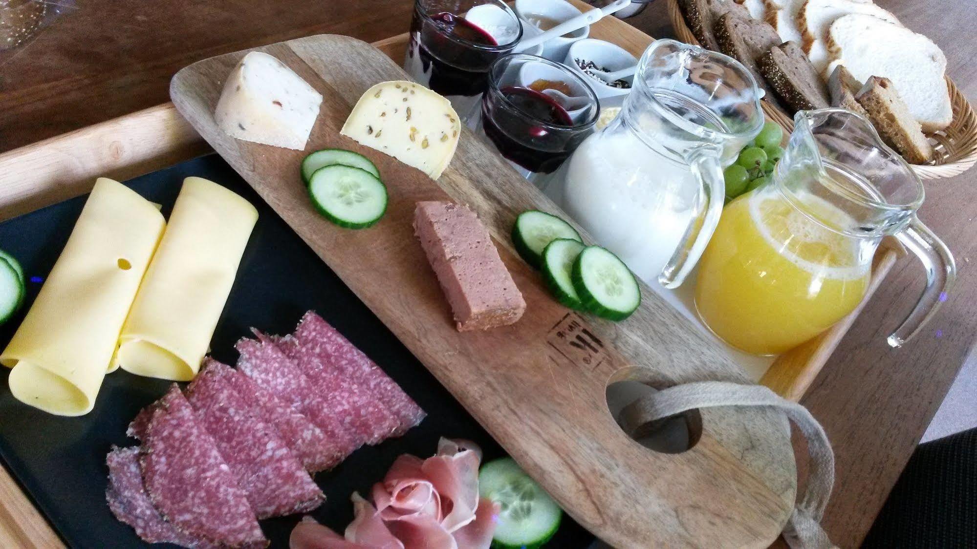 Groningen Buiten B&B Zuidhorn エクステリア 写真